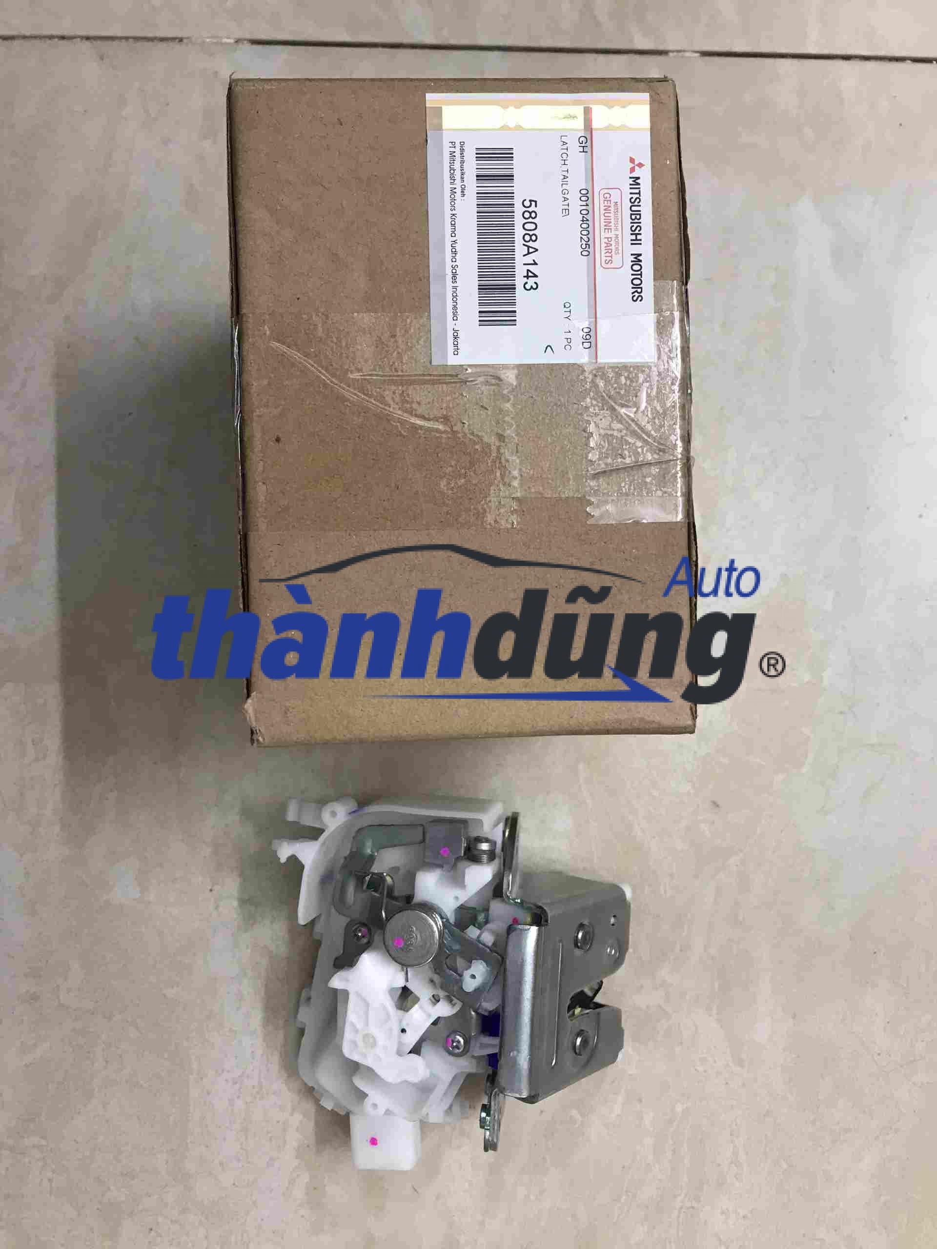 Ổ NGẬM CỐP HẬU MITSUBISHI XPANDER 2018-2021