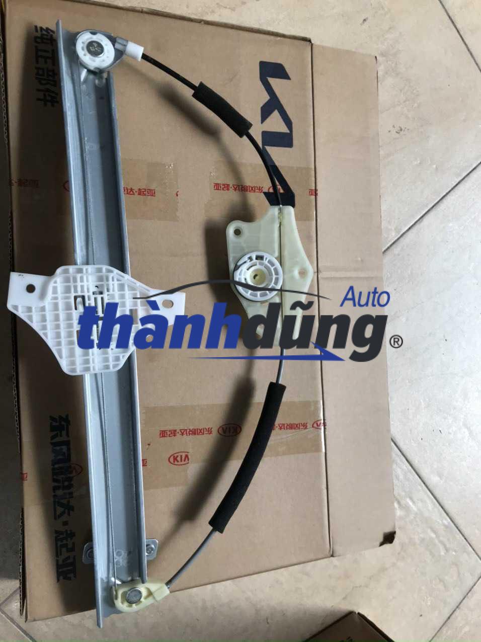 COMPA LÊN KÍNH KIA SOLUTO 2018