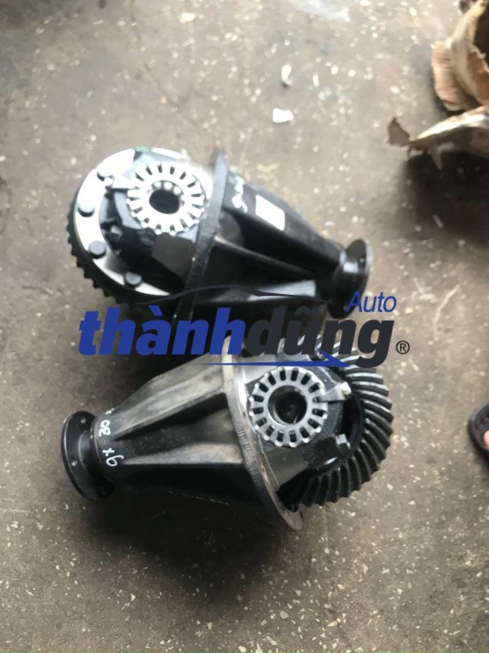 VỎ ĐÙM CÂU SAU TOYOTA FORTUNER