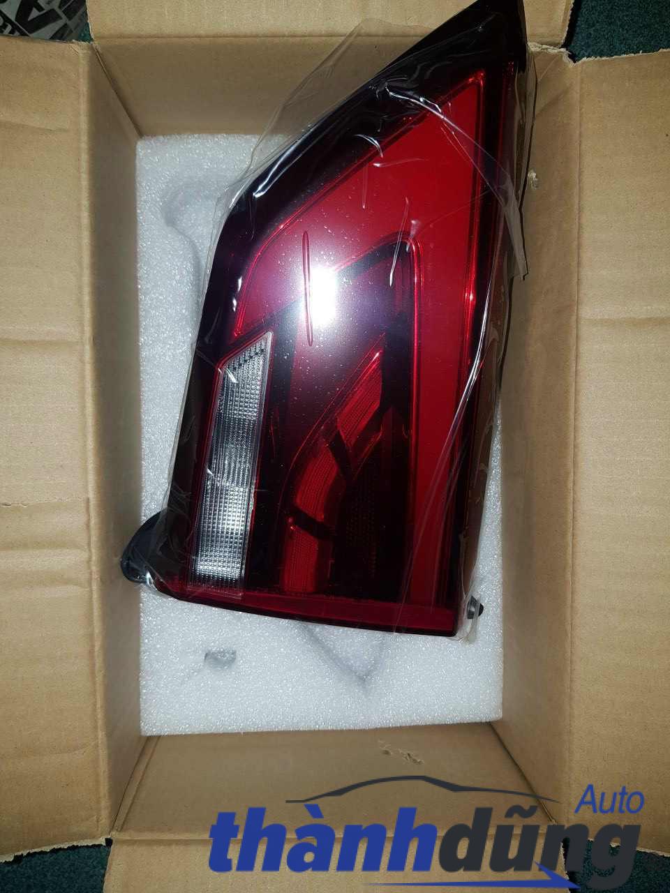 ĐÈN HẬU TRÁI MG ZS