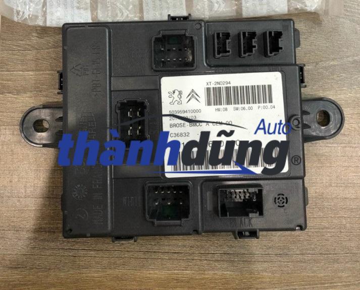 HỘP ĐIỀU KHIỂN CỐP HẬU PEUGEOT 5008