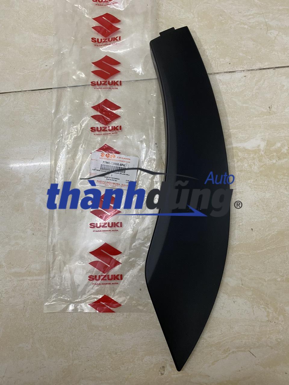 ỐP CUA LỐP SAU SUZUKI XL7