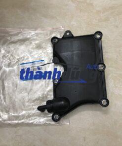 NẮP THÔNG HƠI MẶT MÁY MAZDA 3 2003-2009