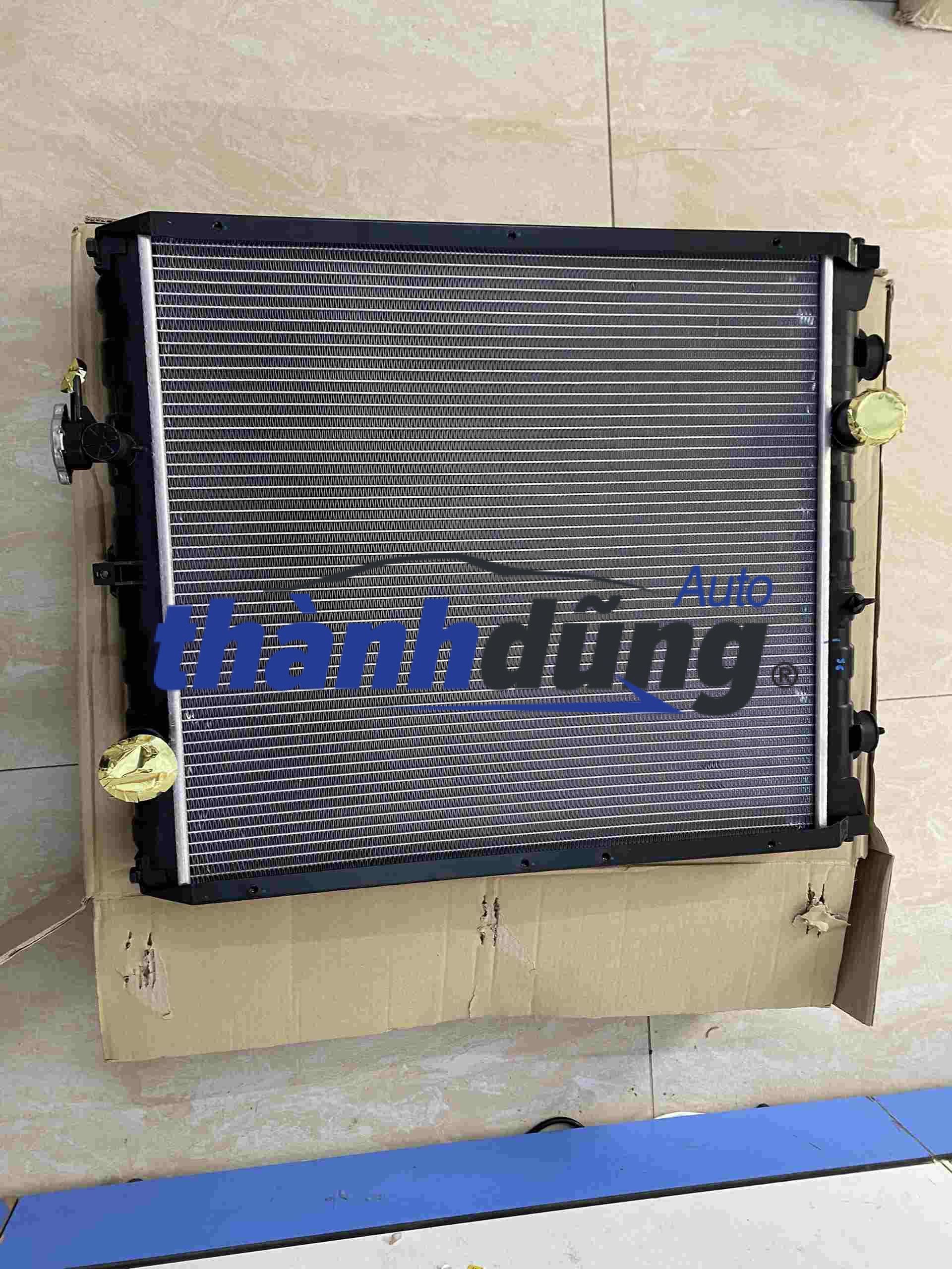 KÉT NƯỚC KIA K2700