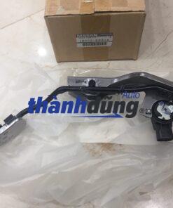 BÀN ĐẠP CHÂN GA NISSAN XTRAIL T30