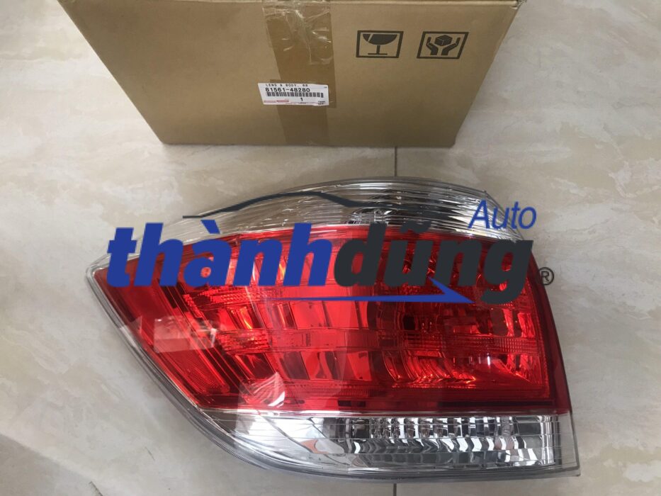 Đèn hậu phải toyota highlander