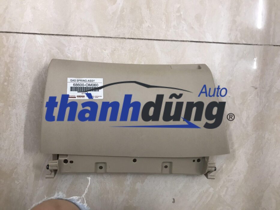 Nắp hộc để đồ toyota fortuner