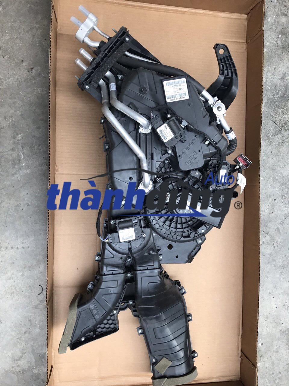 HỘP GIÀN LẠNH SAU FORD EXPLORER