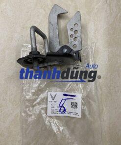 TAI KHÓA NẮP CAPO VINFAST LUX A