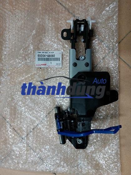 XƯƠNG ĐỠ TAY MỞ CỬA LEXUS RX450