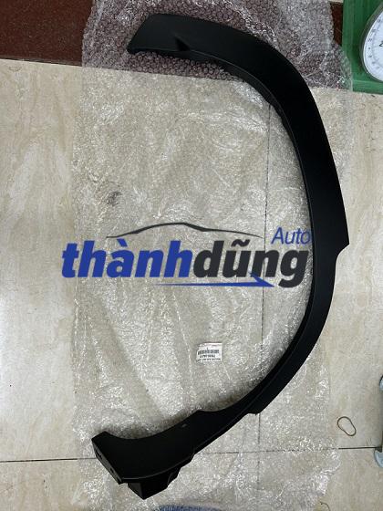 ỐP NHỰA TAI XE TOYOTA CROSS