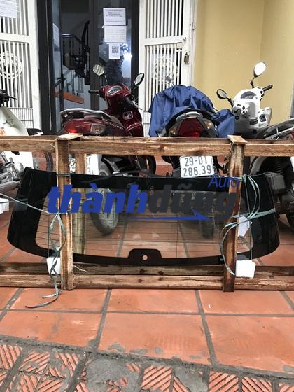 KÍNH CỬA HẬU SSANGYONG REXTON