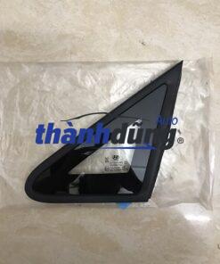 KÍNH TAM GIÁC (CHẾT) HYUNDAI SANTAFE