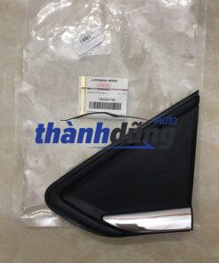 ỐP TAM GIÁC KÍNH CÁNH CỬA MITSUBISHI XPANDER