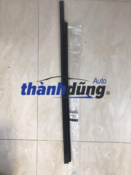 NẸP CHÂN KÍNH MITSUBISHI TRITON 2017-2020