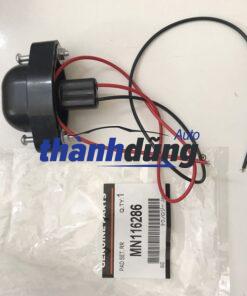 ĐÈN SOI BIỂN SỐ MITSUBISH TRITON 2006-2008