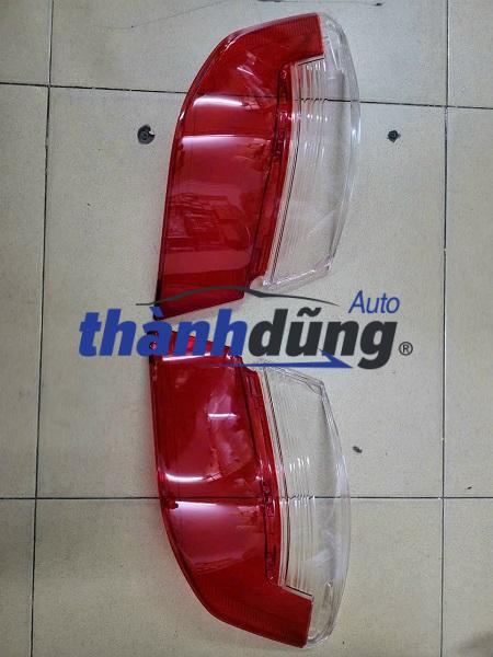 MẶT ĐÈN HẬU TRONG TOYOTA CAMRY