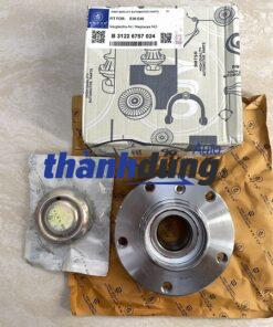 BI MAY Ơ TRƯỚC BMW 323I