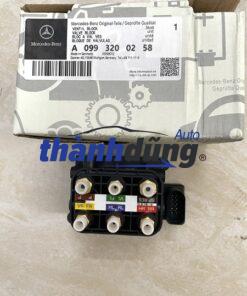 VAN CHIA HƠI NÂNG GẦM MERCEDES E400