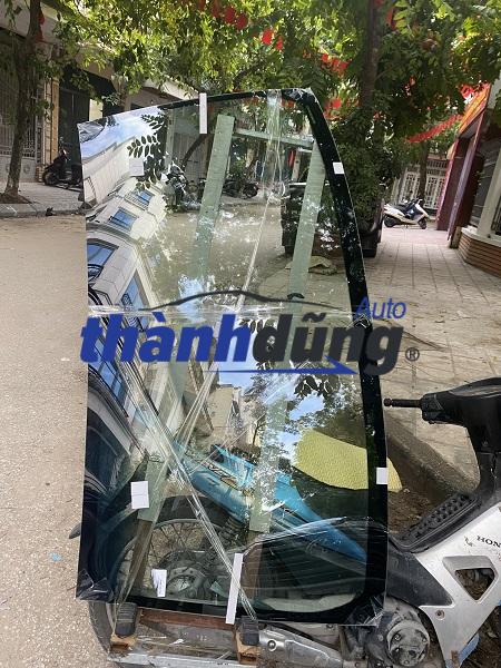 KÍNH CHẮN GIÓ TRƯỚC TOYOTA PRADO