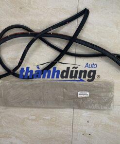GIOĂNG CÁNH CỬA TRƯỚC TRÁI TOYOTA FORTUNER