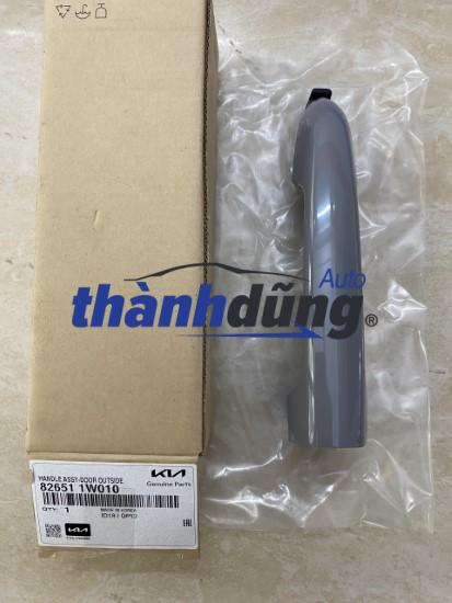 TAY MỞ CỬA NGOÀI SAU TRÁI KIA RIO