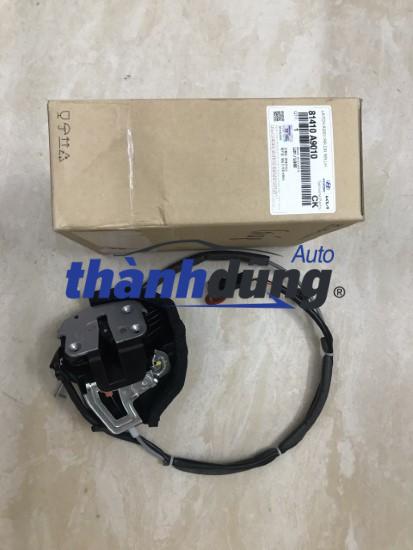 Ổ NGẬM KHÓA CỬA SAU TRÁI KIA CARNIVAL