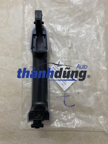 TAY MỞ CỬA NGOÀI TRƯỚC TRÁI VINFAST VF34