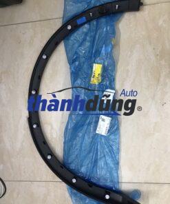 ỐP CUA LỐP PHẢI FORD TERRITORY