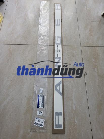 CHỮ RANGER DÁN Ở THÙNG SAU XE FORD RANGER