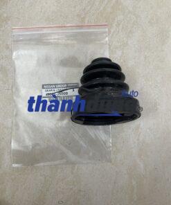 CHỤP BỤI LÁP TRONG NISSAN NAVARA