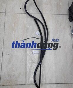 GIOĂNG KÍNH CHẮN GIÓ TRƯỚC CHEVROLET CAPTIVA 2006