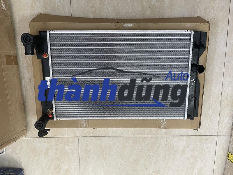 KÉT NƯỚC TOYOTA COROLLA ALTIS