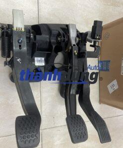 BÀN ĐẠP CHÂN THẮNG CHEVROLET SPARK