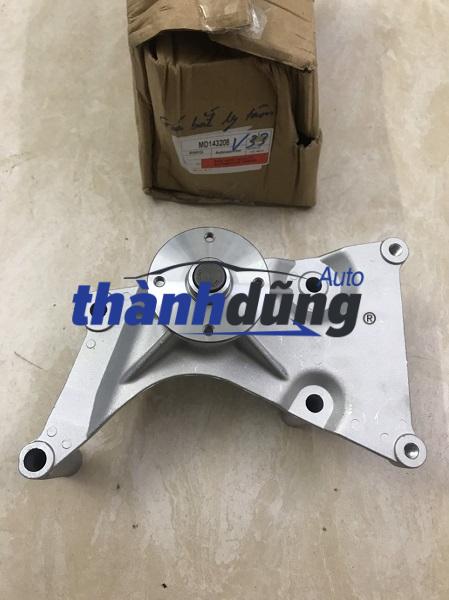 GIÁ BẮT LY TÂM MITSUBISHI PAJERO V33