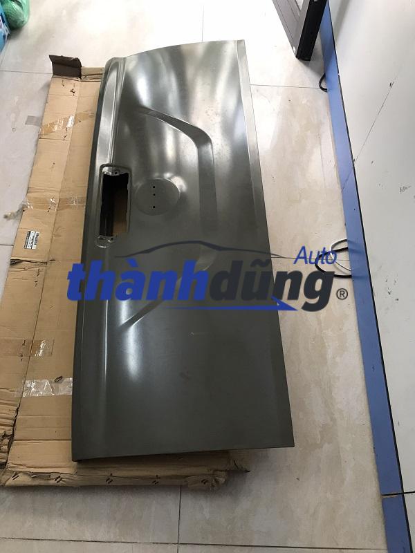 CỬA THÙNG SAU XE BẢN TẢI NISSAN NAVARA