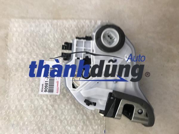 Ổ NGẬM KHÓA CỬA SAU TOYOTA HILUX 2007