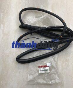 GIOĂNG CÁNH CỬA TRƯỚC PHẢI KIA SPECTRA