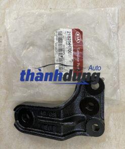 GIÁ BẮT CHÂN MÁY KIA SOLUTO | 21825H7000