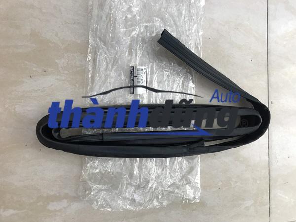 GIOĂNG KHUNG KÍNH CÁNH CỬA FORD RANGER | UR6372605F