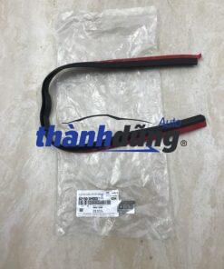 GIOĂNG MÉP CỬA HYUNDAI HD78 | 821505H003