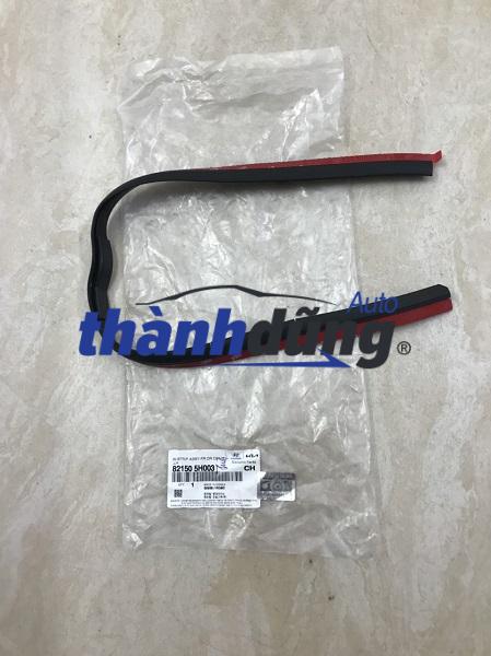 GIOĂNG MÉP CỬA HYUNDAI HD78 | 821505H003