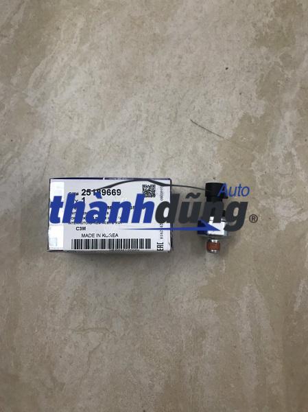 CẢM BIẾN ÁP SUẤT DẦU VINFAST FADIL | 25189669