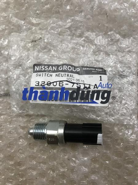 CẢM BIẾN CÀI CẦU 4WD NISSAN NAVARA | 320067S11A