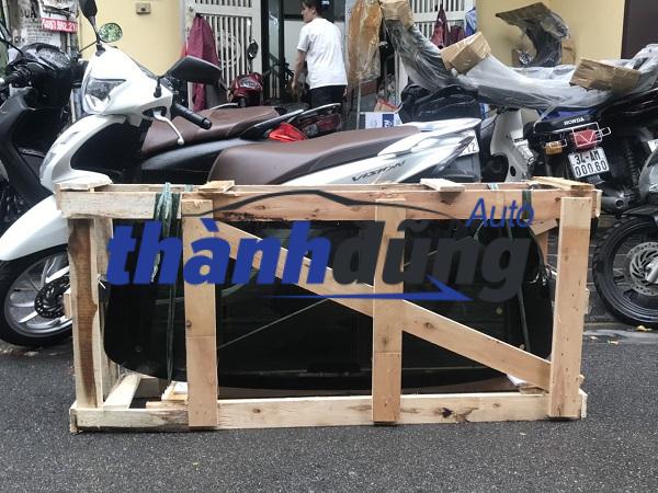 KÍNH CỐP HẬU HYUNDAI SANTAFE GOLD | FB21144YPN