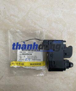 CÔNG TẮC LÊN KÍNH TRƯỚC PHỤ DAEWOO MANGUS | 96430434
