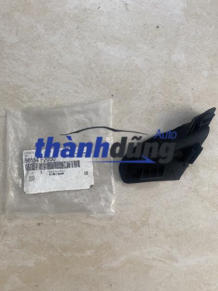 ỐP GÓC CHÂN KÍNH CHẮN GIÓ PHỤ HYUNDAI ELANTRA | 86154F2000