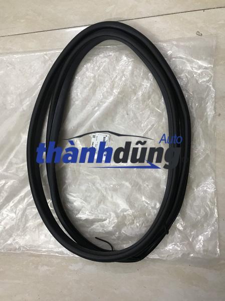 GIOĂNG KHUNG CỬA SAU PHỤ VINFAST FADIL 2018 | 42397864