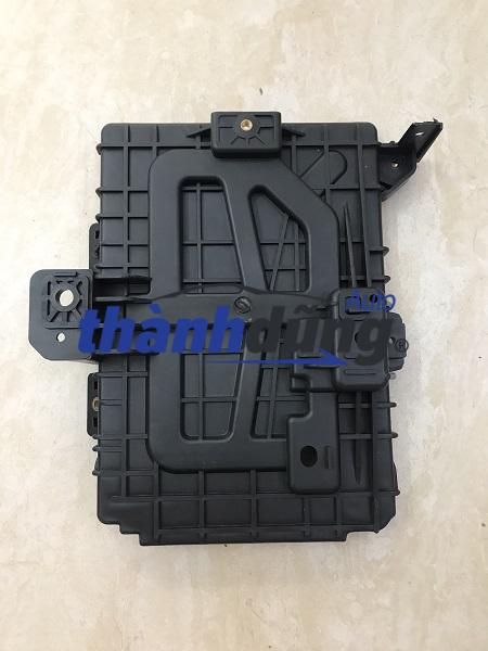 GIÁ ĐỠ BÌNH ẮC QUY HYUNDAI ELANTRA 2016-2020 | 37150F2500