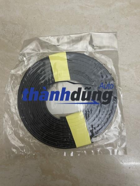 GIOĂNG KÍNH CHẮN GIÓ TRƯỚC TOYOTA HILUX 2007 | 56117-0K010